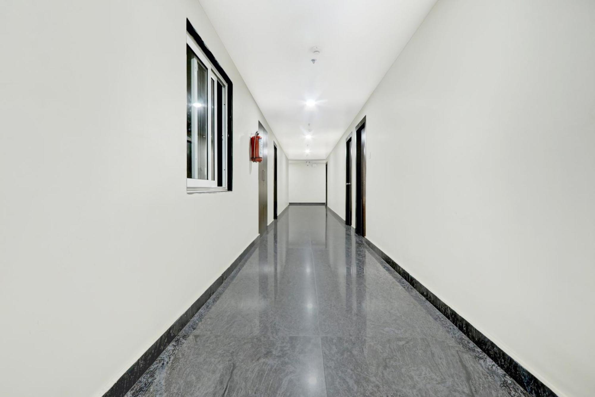 Hotel Super Townhouse Daba Garden Road Visakhapatnam Exterior foto